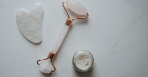 découvrez l'univers du bien-être holistique, où corps, esprit et âme s'harmonisent pour une vie équilibrée. explorez des techniques naturelles, des pratiques de méditation et des approches intégratives pour améliorer votre santé globale et votre qualité de vie.