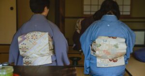 découvrez l'art de vivre japonais à travers des traditions, des habitudes et des philosophies qui inspirent sérénité et harmonie. explorez le japon au quotidien et son influence sur le bien-être.