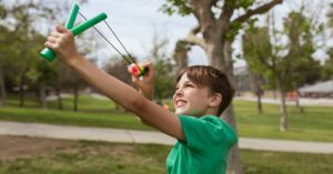 découvrez notre sélection de slingshots de haute qualité, idéaux pour les amateurs de plein air et les passionnés de tir. profitez de la précision et de la puissance de ces lance-pierres contemporains, conçus pour la performance et la durabilité. explorez nos modèles variés et trouvez le slingshot qui vous correspond !