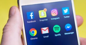 découvrez l'importance des réseaux sociaux dans notre vie quotidienne, comment ils impactent la communication, le marketing et les relations interpersonnelles. apprenez à tirer parti des plateformes sociales pour optimiser votre présence en ligne et interagir efficacement avec votre audience.