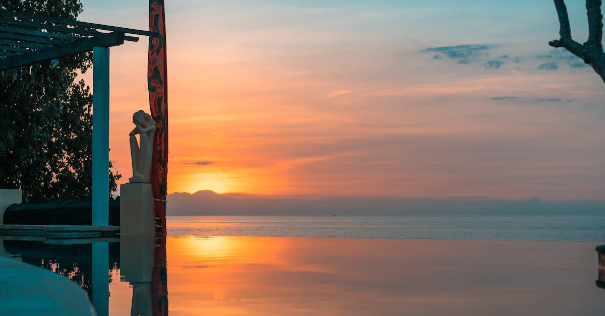 découvrez bali, l’île paradisiaque d’indonésie : plages de rêve, rizières verdoyantes, temples majestueux et culture envoûtante. préparez votre voyage et vivez une expérience inoubliable à bali !